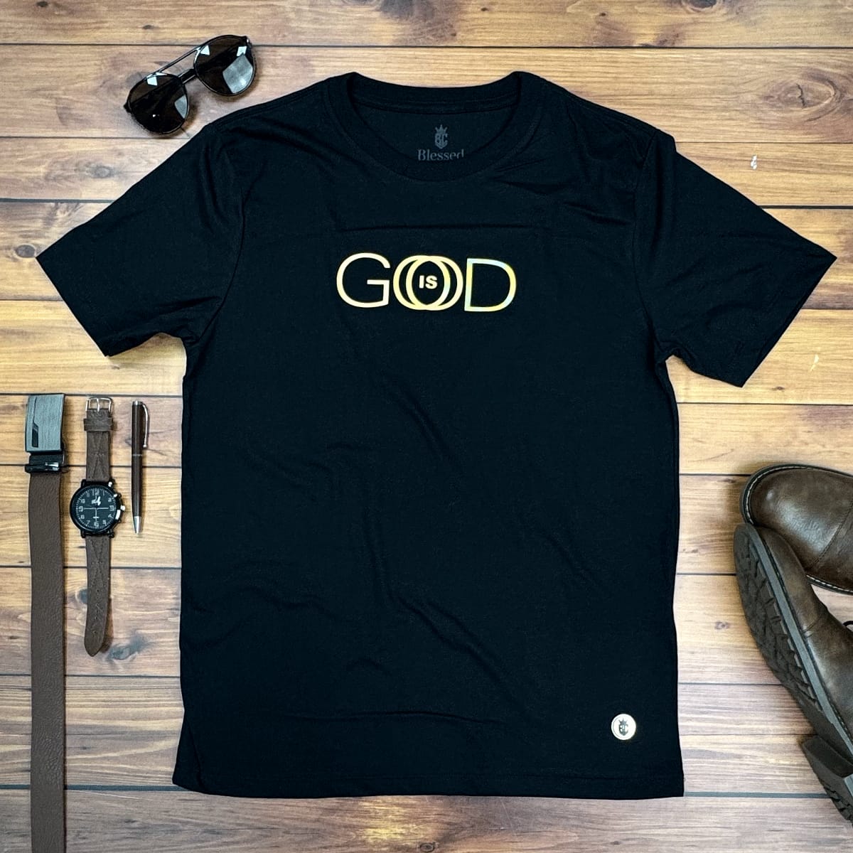 Camiseta Masculina God is Good